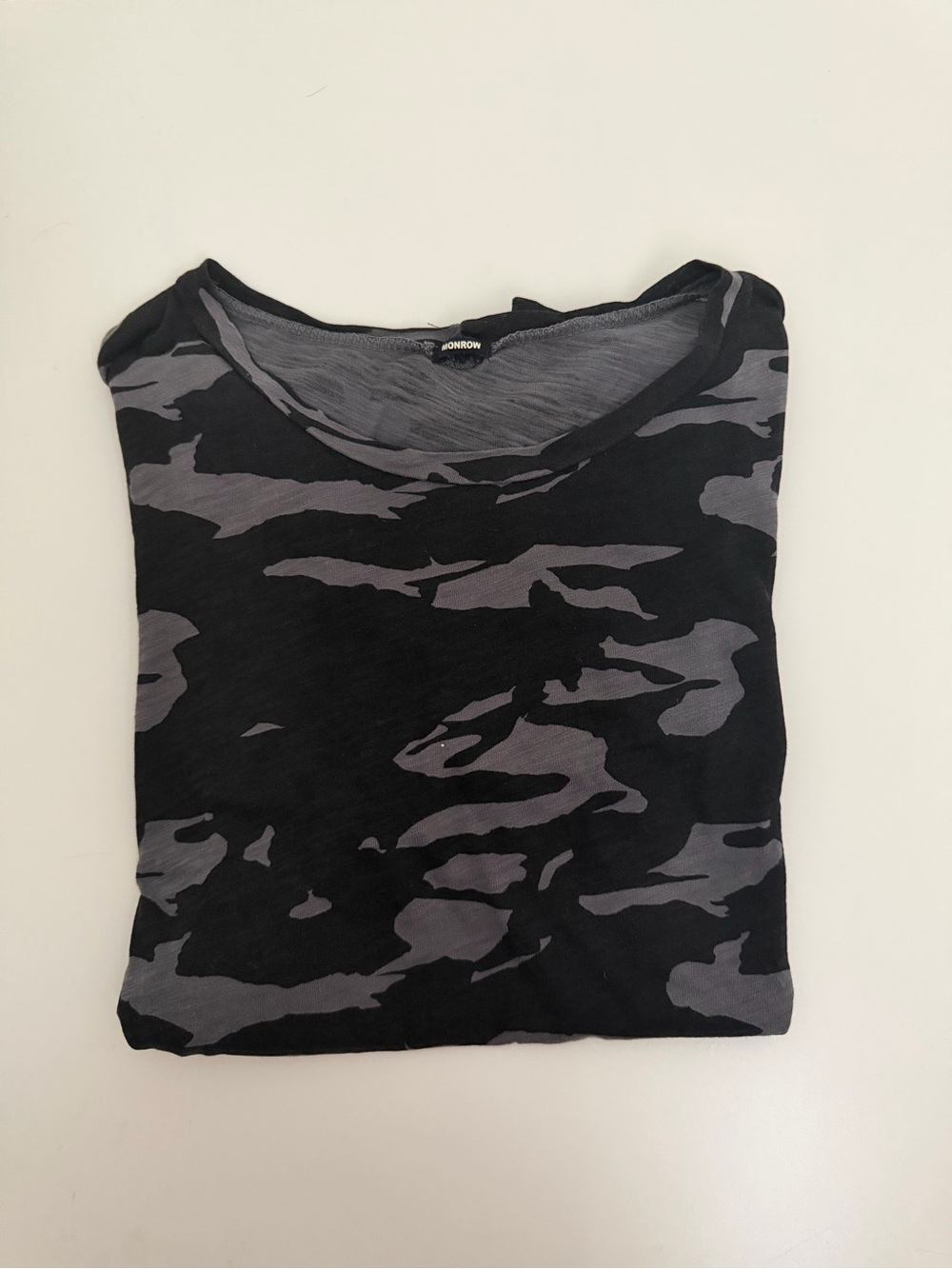 MONROW Black Gray Camo Short Sleeve Tee Women’s Small Made in USA